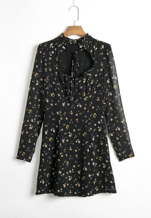 Hollowed-out floral long-sleeved dresses - ROUTINE FASHION