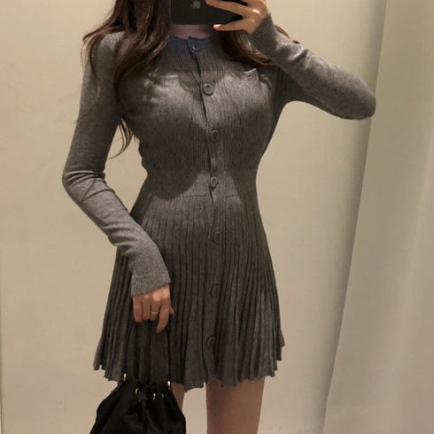 Knitted pleated dress - ROUTINE FASHION