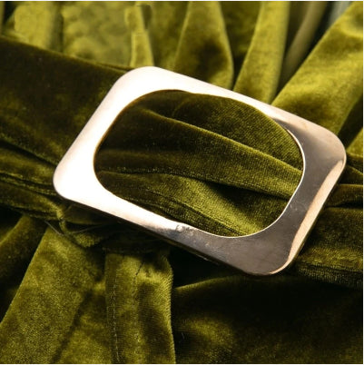 Long sleeve deep V-neck pencil skirt - ROUTINE FASHION