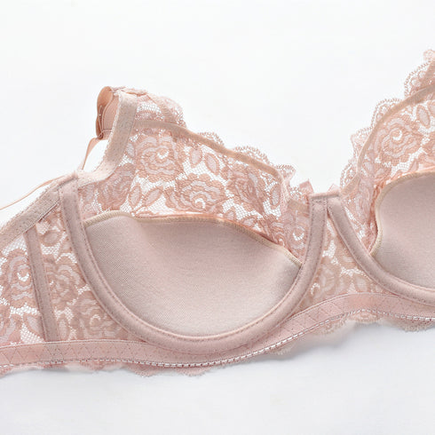 Lace bras gathered together for a breathable bra - ROUTINE FASHION