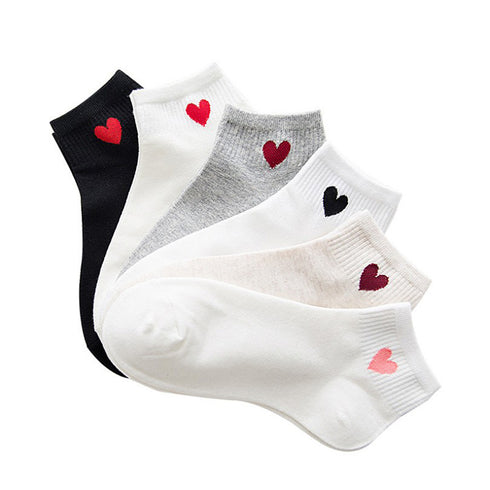 Caring women's sports socks - ROUTINE FASHION