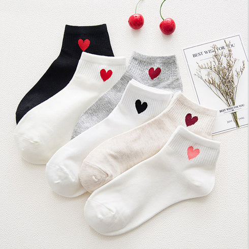 Caring women's sports socks - ROUTINE FASHION