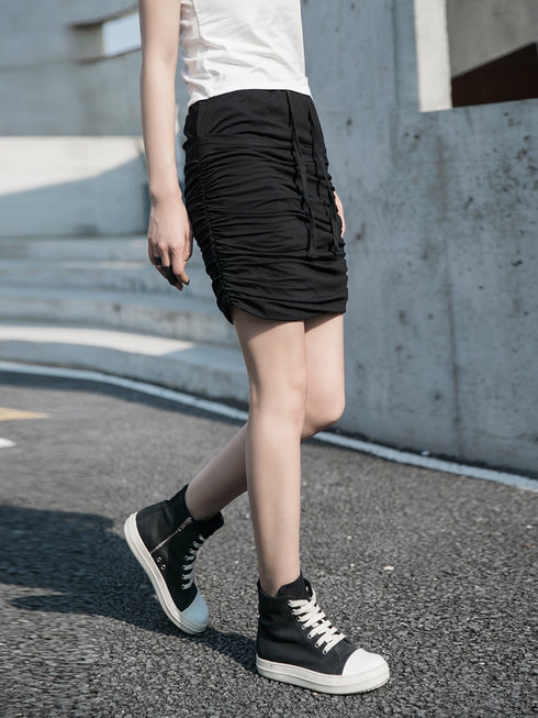 Playful pleated skirt - ROUTINE FASHION